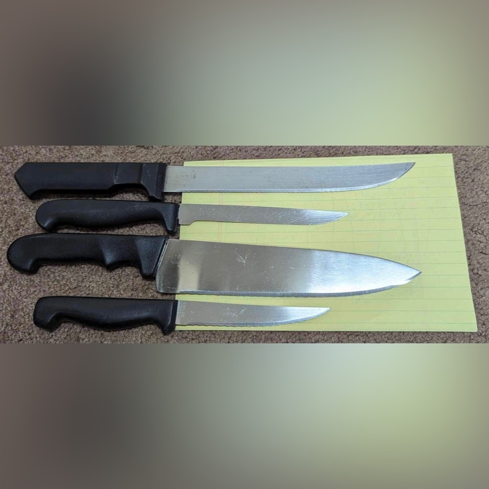 Unbranded Set of 4 Stainless Steel Knifes